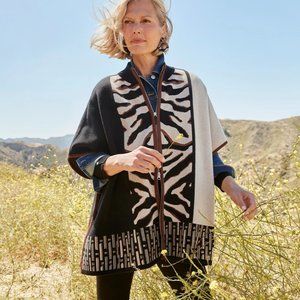 NEW CHICO'S ANIMAL PRINT FAUX SUEDE TRIM RUANA SWEATER JACKET S/M